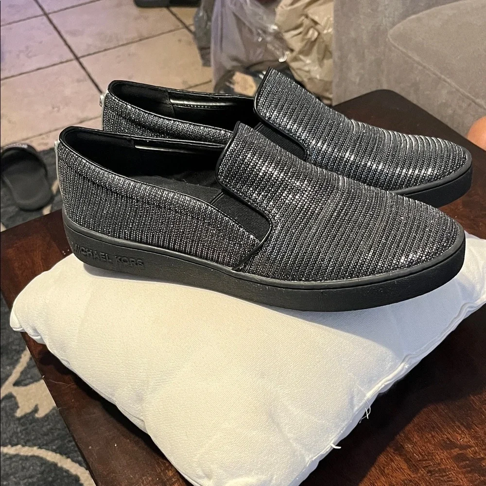 Michael Kors Men's Textured Black Loafers used good condition